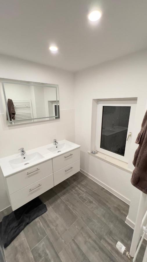 אולדנבורג Geraeumiges City-Apartment Mit 2 Badezimmer Und Parkplaetzen D46-Og מראה חיצוני תמונה