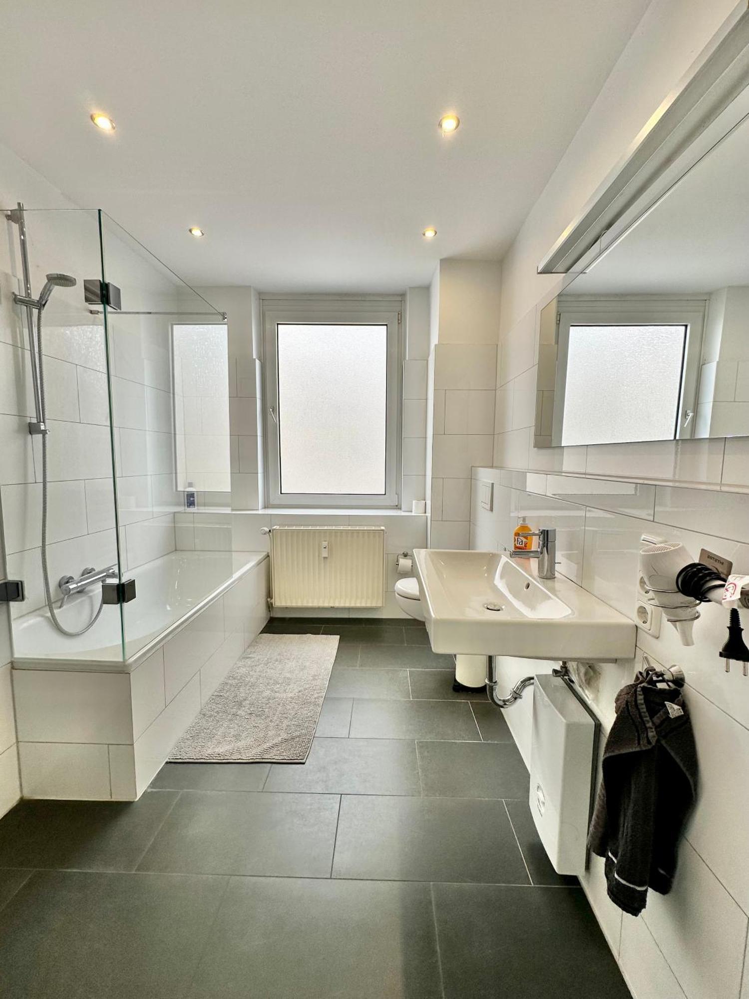 אולדנבורג Geraeumiges City-Apartment Mit 2 Badezimmer Und Parkplaetzen D46-Og מראה חיצוני תמונה