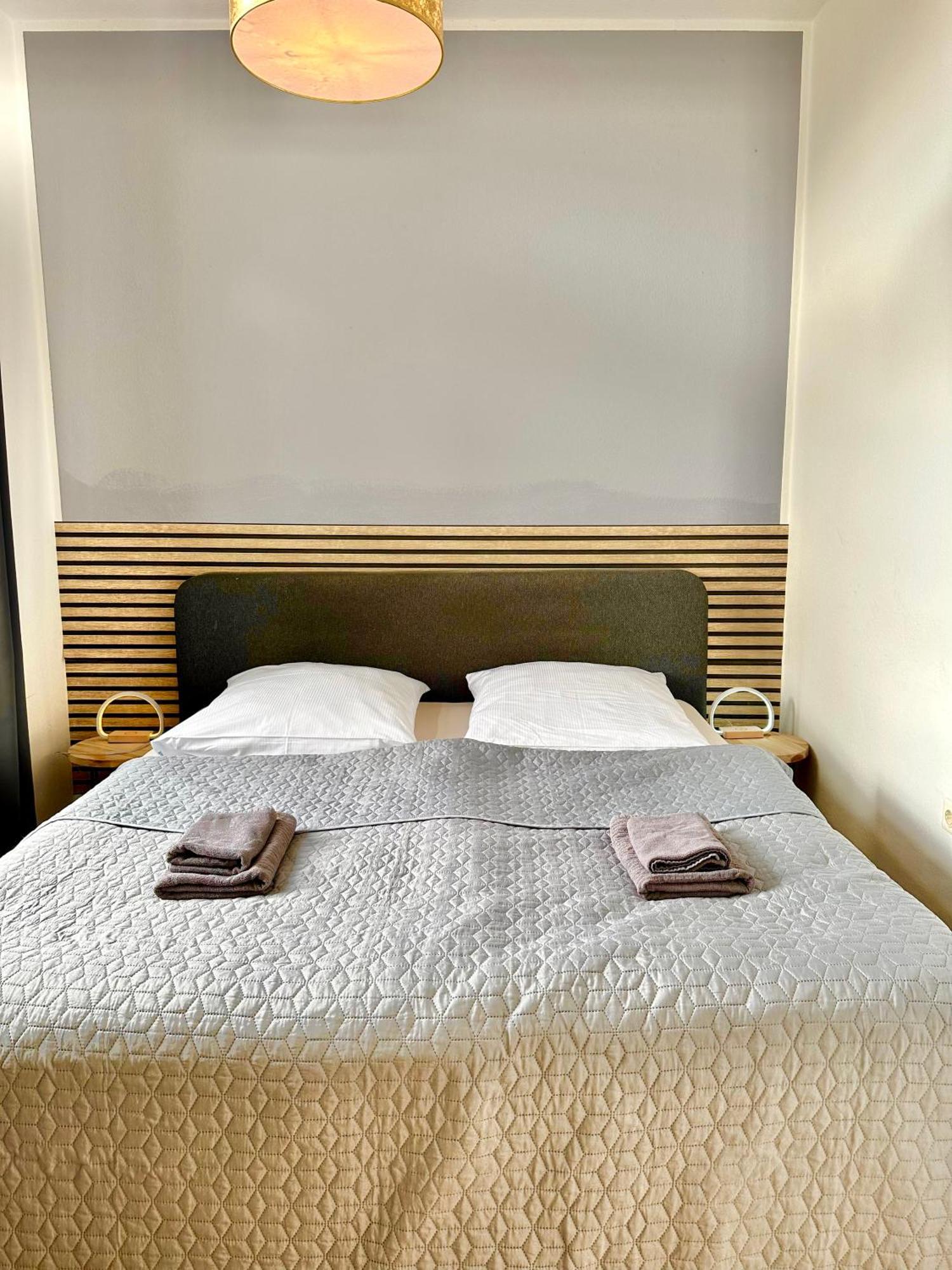 אולדנבורג Geraeumiges City-Apartment Mit 2 Badezimmer Und Parkplaetzen D46-Og מראה חיצוני תמונה